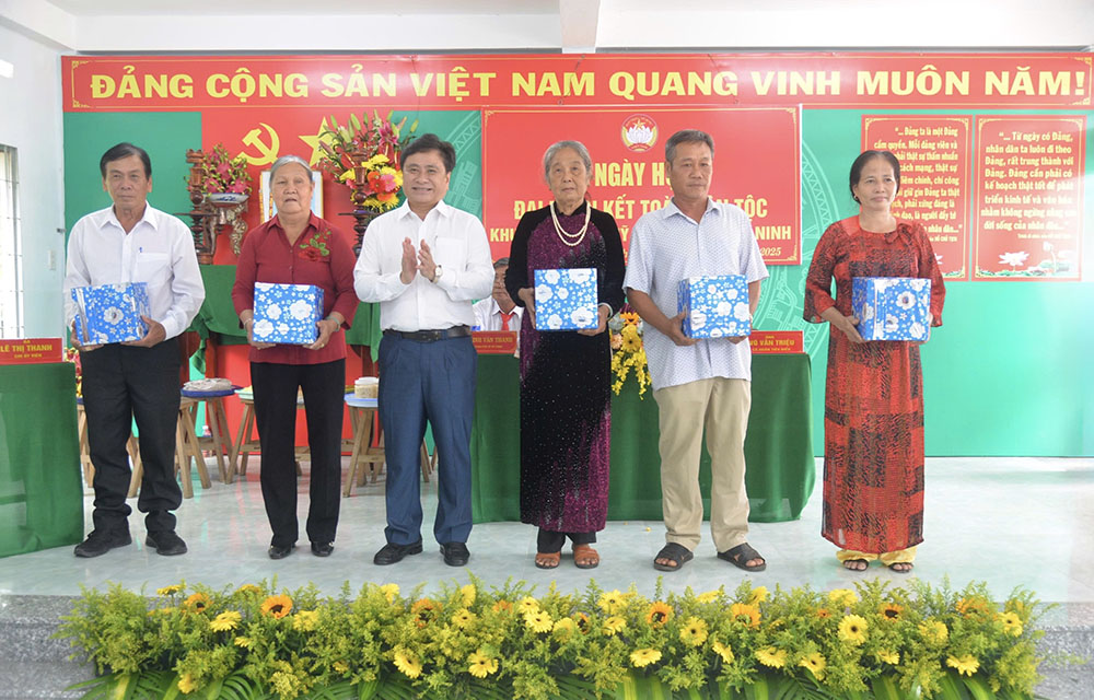 Ngày hội Đại đoàn kết toàn dân tộc khu dân cư ấp Mỹ Thạnh