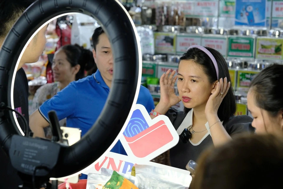 Hơn 80.000 Gian Hàng Rút Khỏi Sàn TMĐT: Lý Do Thị Trường Thanh Lọc Mạnh