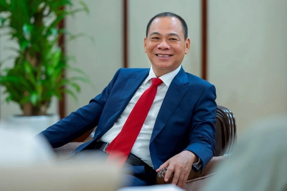 Vingroup đề xuất Hà Nội hàng loạt chính sách ưu đãi chuyển đổi sang xe điện