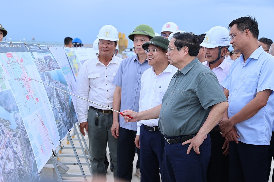 Hoàn thành sân bay Quảng Trị giai đoạn 1 trước tháng 7/2026: Quyết tâm về đích sớm
