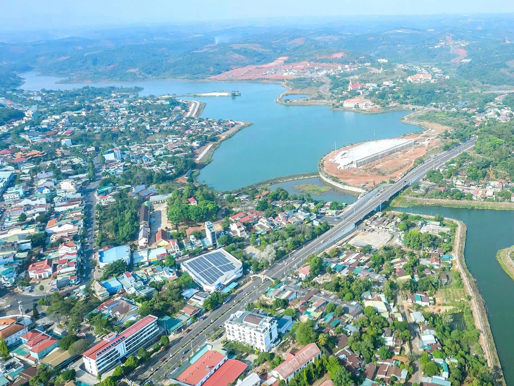 Đắk Nông: Đề xuất không tiếp nhận cán bộ xã sau sáp nhập